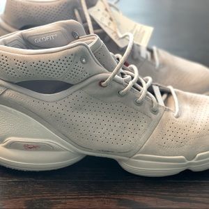 Derrick rose signature shoe size 12